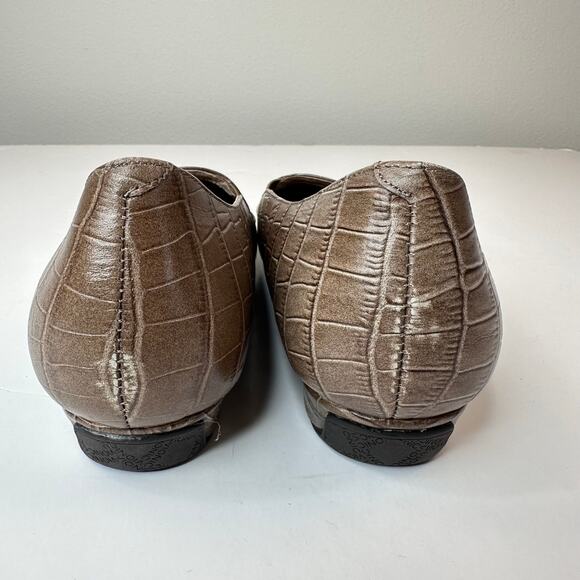 Vionic Dolores Loafers Womens Size 10 Tan Croco Embossed Slip On Shoes - Picture 6 of 12